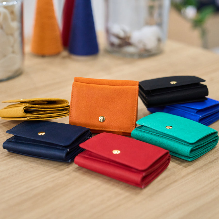 rifold Wallet — Premium Touch (7 Colors)