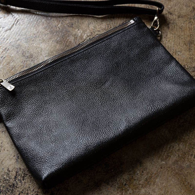 "Diamond of Leather" Black Zan Leather Shoulder Bag (Large)