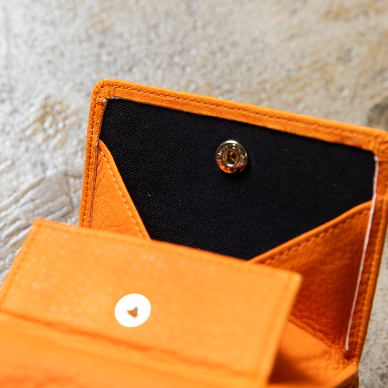 rifold Wallet — Premium Touch (7 Colors)