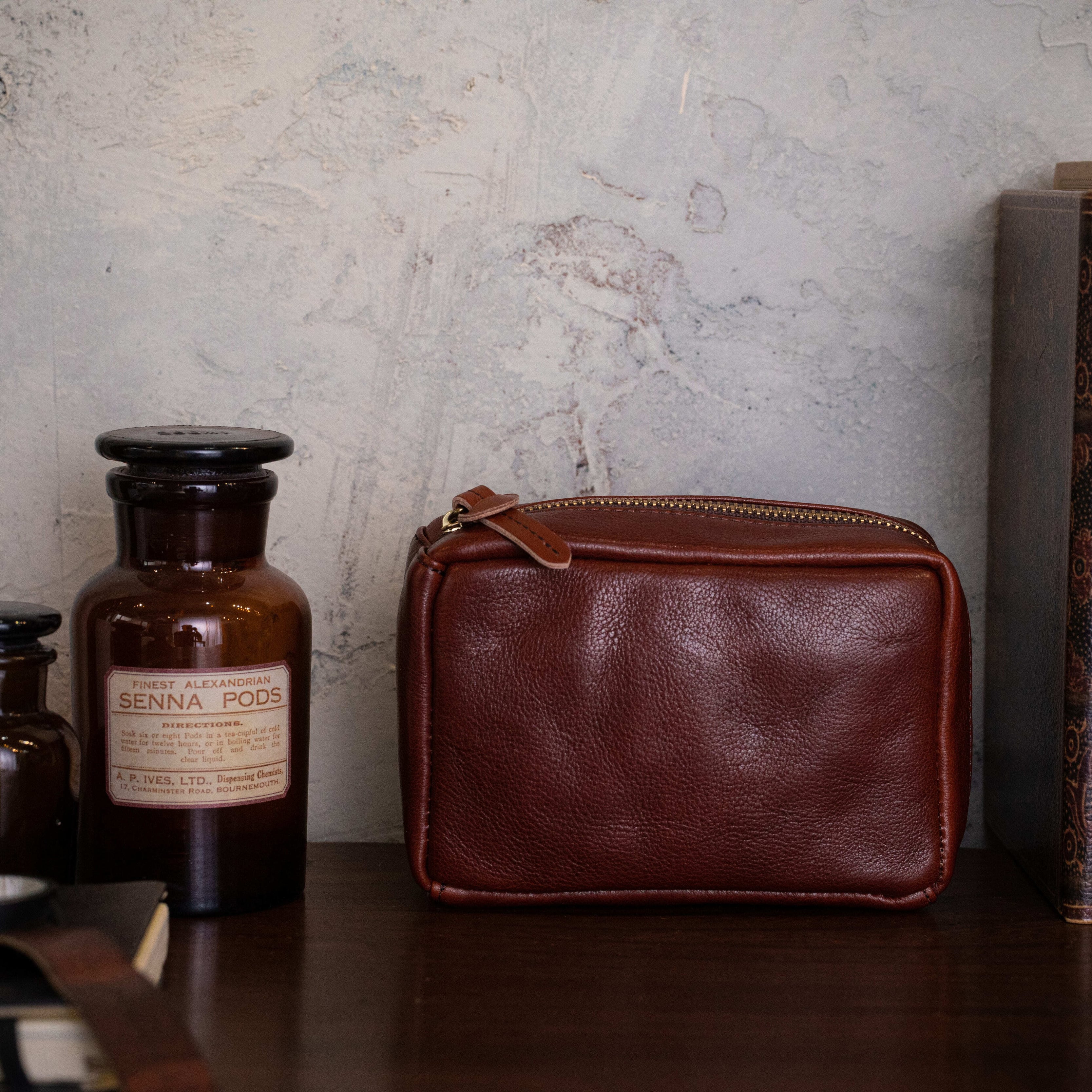 Square Journey Pouch - Update your Travel Style