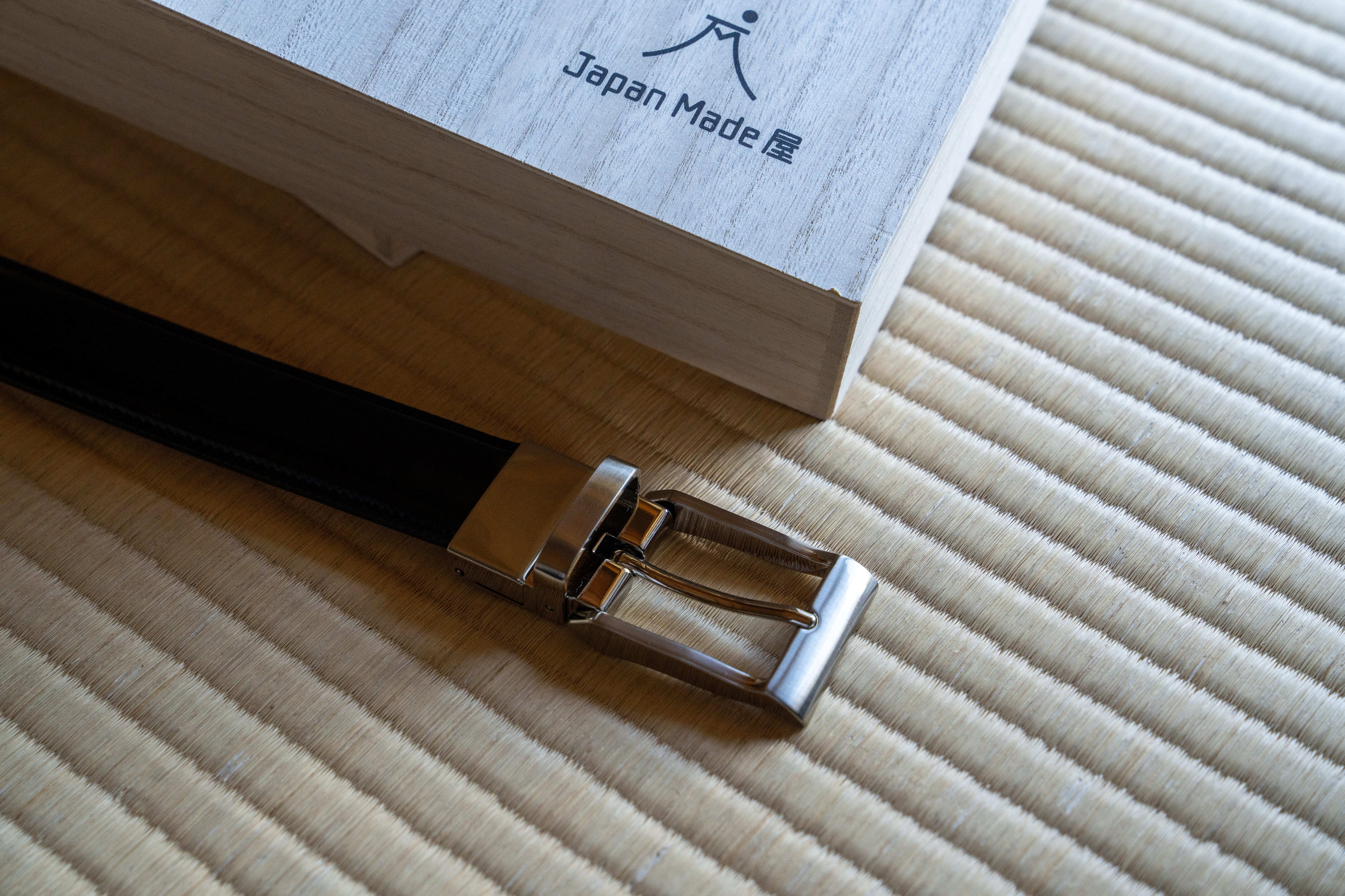 "Cordovan belt" has a beautiful luster and a sense of luxury.