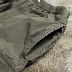 100 Must-Have Items for Men Aged 36 and Up: "Vintage Wash Cargo Pants"