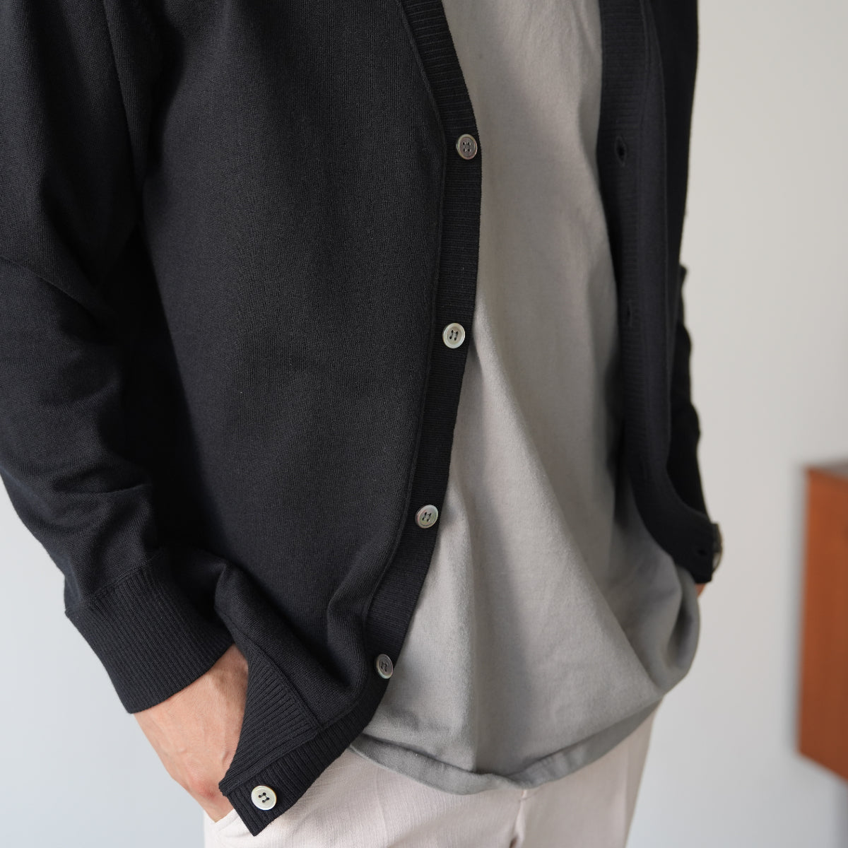 Effortlessly Elegant: Cashmere-Cotton Signature Cardigan