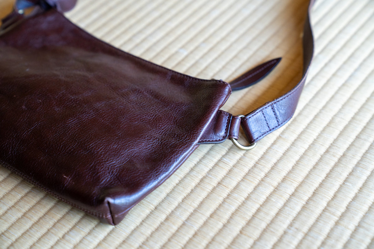 Handmade Japanese Full-Grain Leather Crossbody / Body Bag- Trusted by Japanese Users: 99.4% Satisfaction Rate on Our Domestic Site