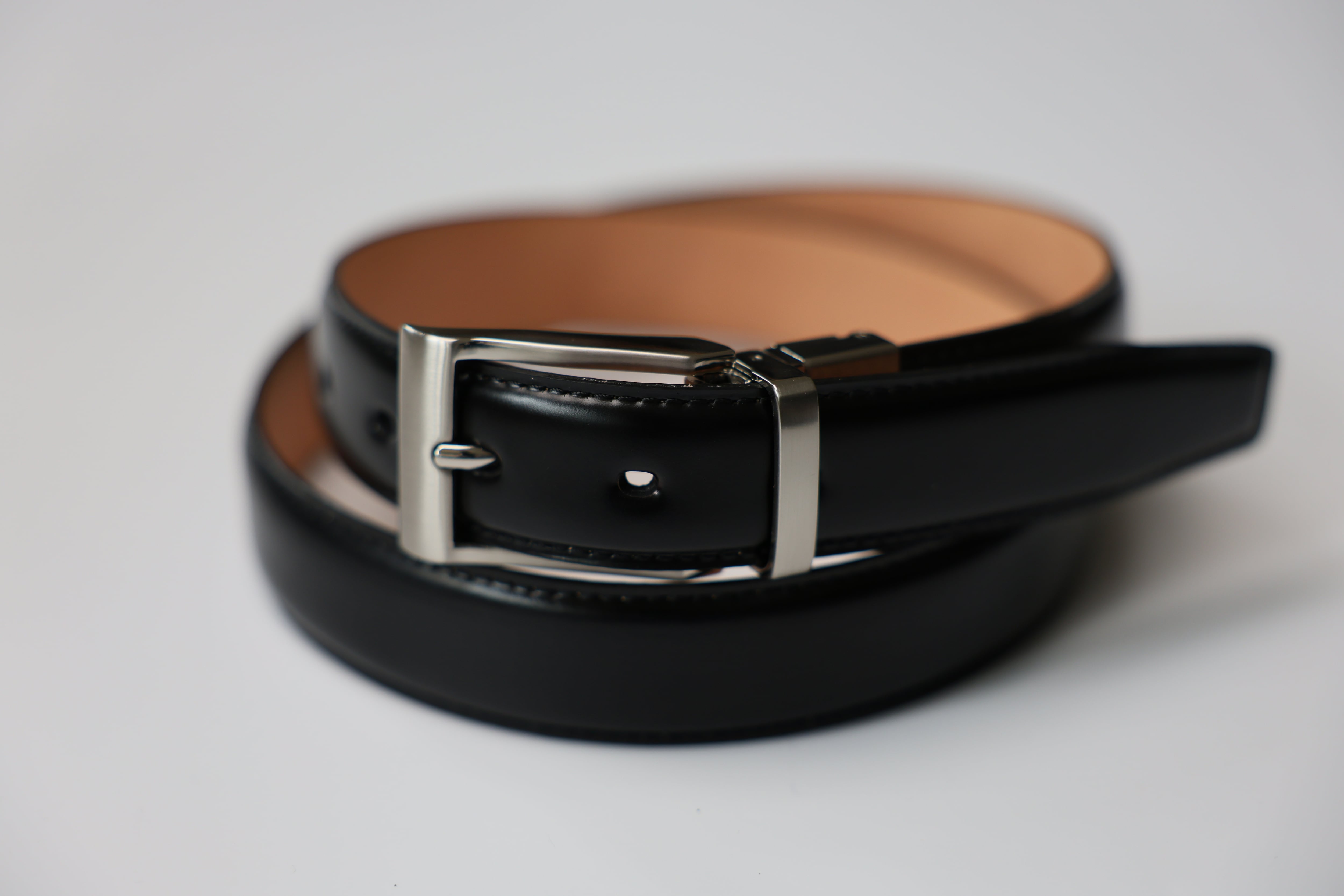 "Cordovan belt" has a beautiful luster and a sense of luxury.
