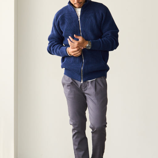 "Driver's Knit" That Projects the Image of a Capable Man