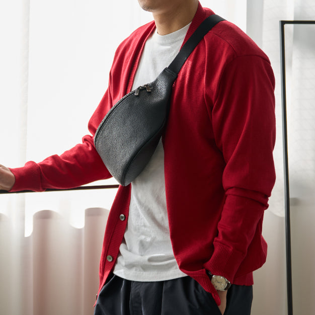 "Waist Bag": A Mature Luxury Crafted from High-Quality Leather.