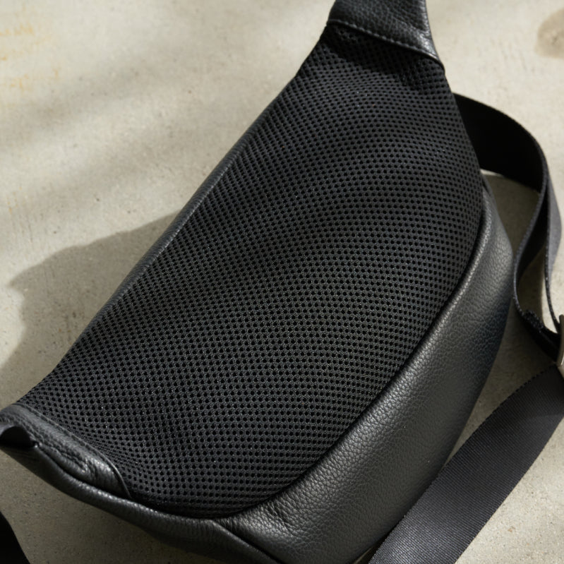 "Waist Bag": A Mature Luxury Crafted from High-Quality Leather.