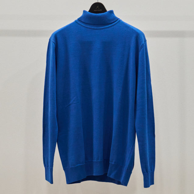 Italian-Sourced Turtleneck for Understated Elegance