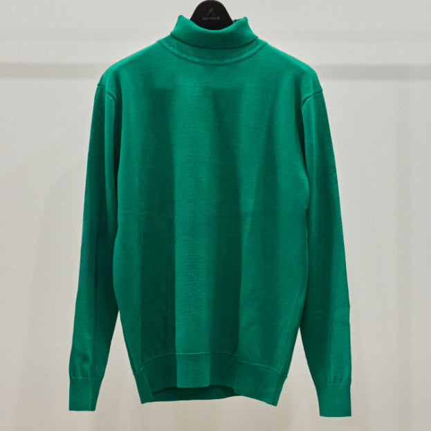 Italian-Sourced Turtleneck for Understated Elegance