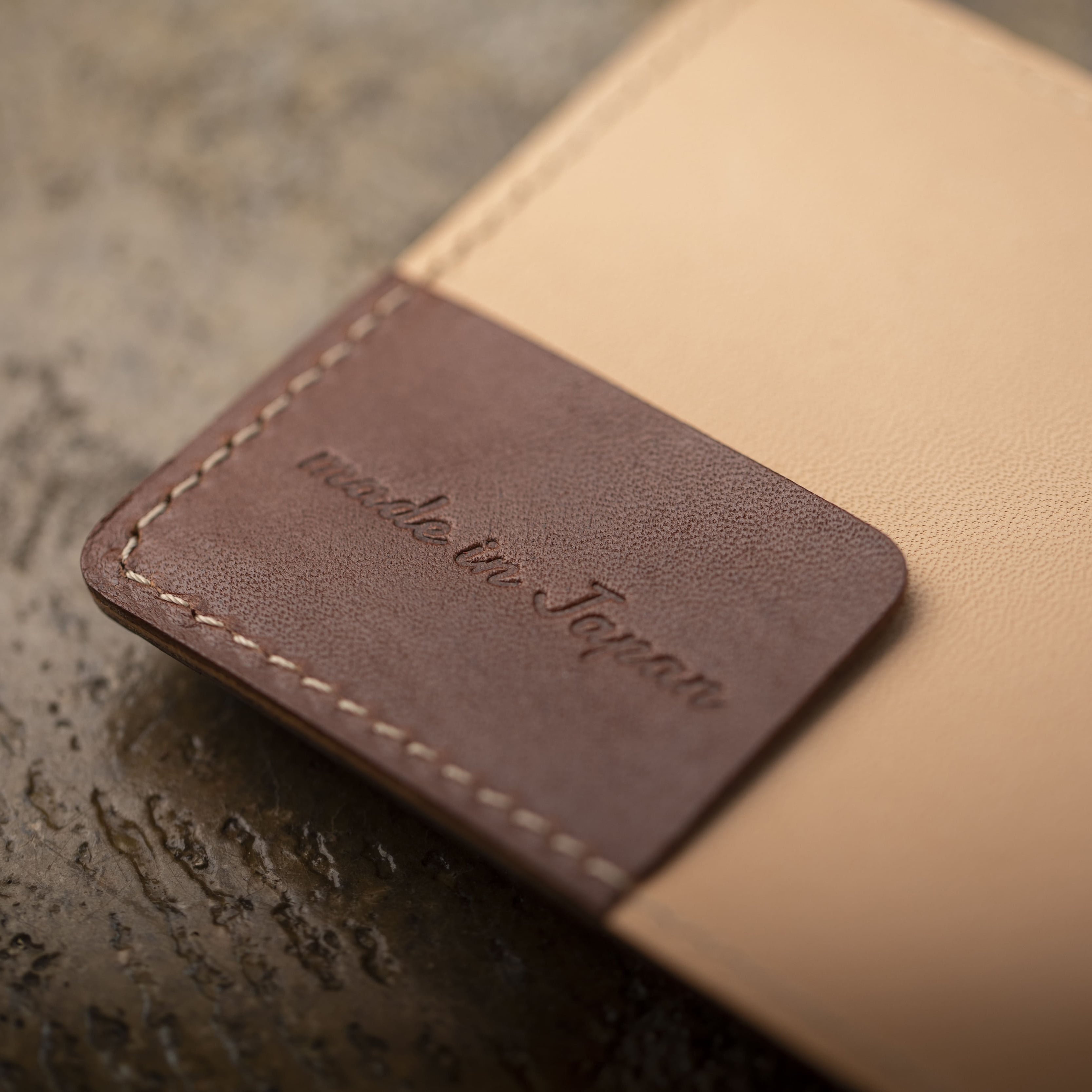 "Genuine leather compact "wallet" that leads to a higher-grade lifestyle than now"