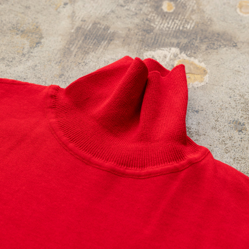 Italian-Sourced Turtleneck for Understated Elegance