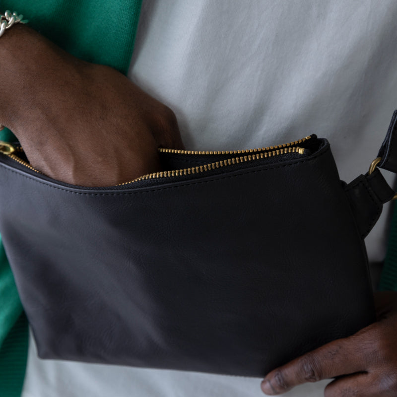 "Diamond of Leather" Black Zan Leather Shoulder Bag (Large)