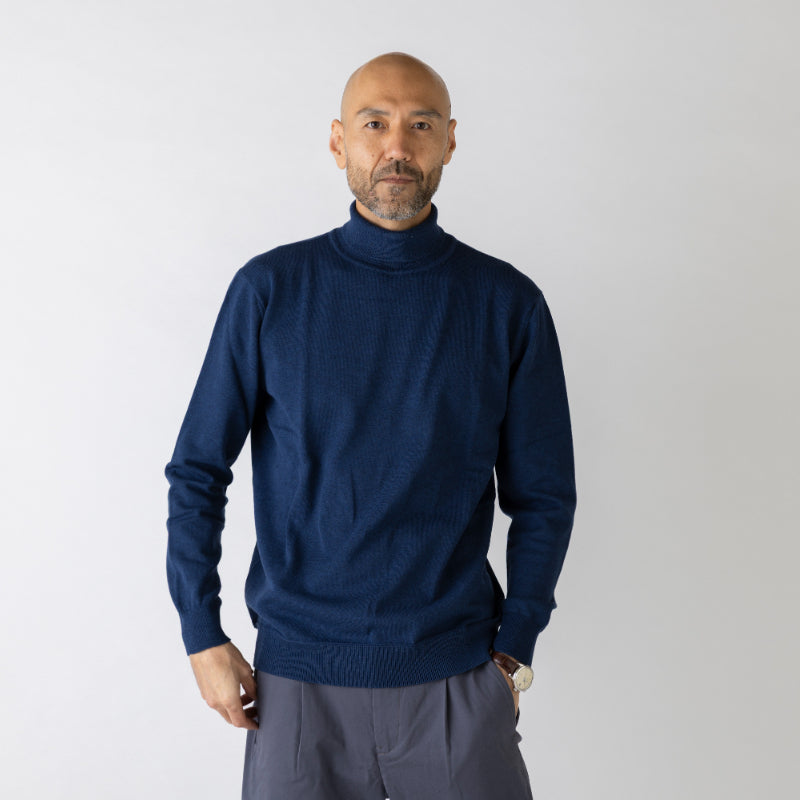 Italian-Sourced Turtleneck for Understated Elegance
