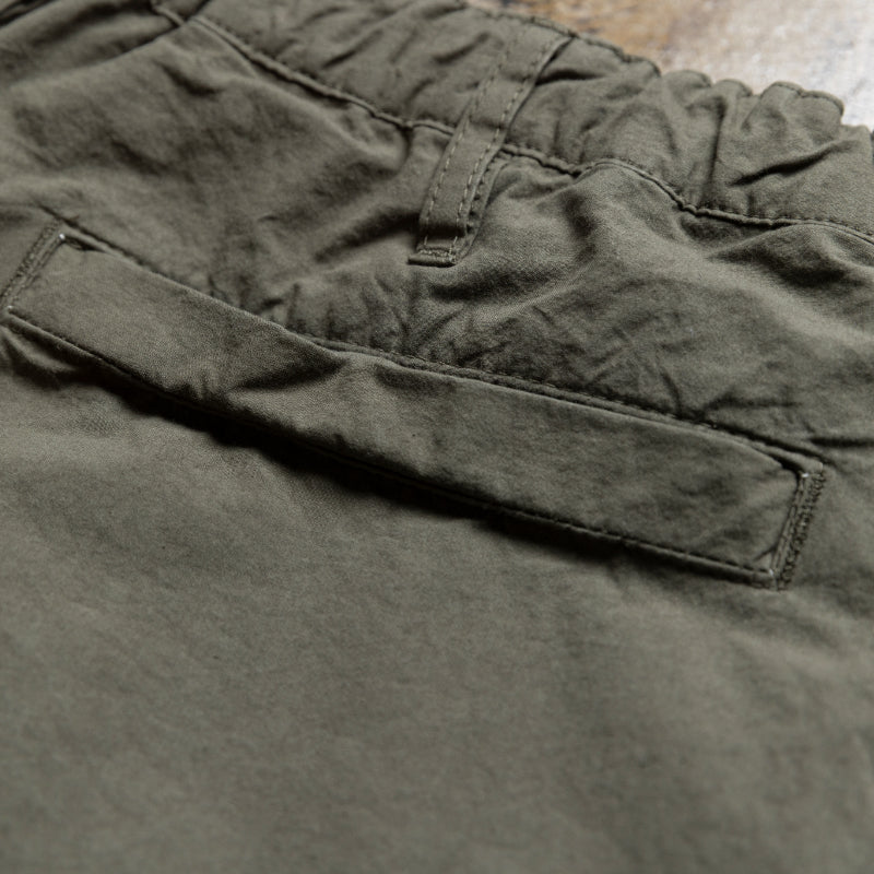 100 Must-Have Items for Men Aged 36 and Up: "Vintage Wash Cargo Pants"