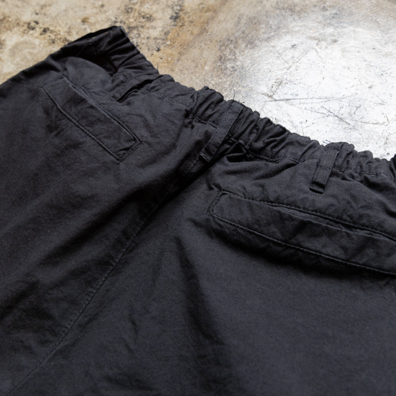 100 Must-Have Items for Men Aged 36 and Up: "Vintage Wash Cargo Pants"