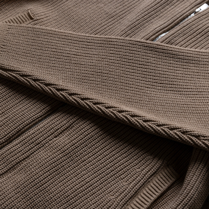 "Driver's Knit" That Projects the Image of a Capable Man