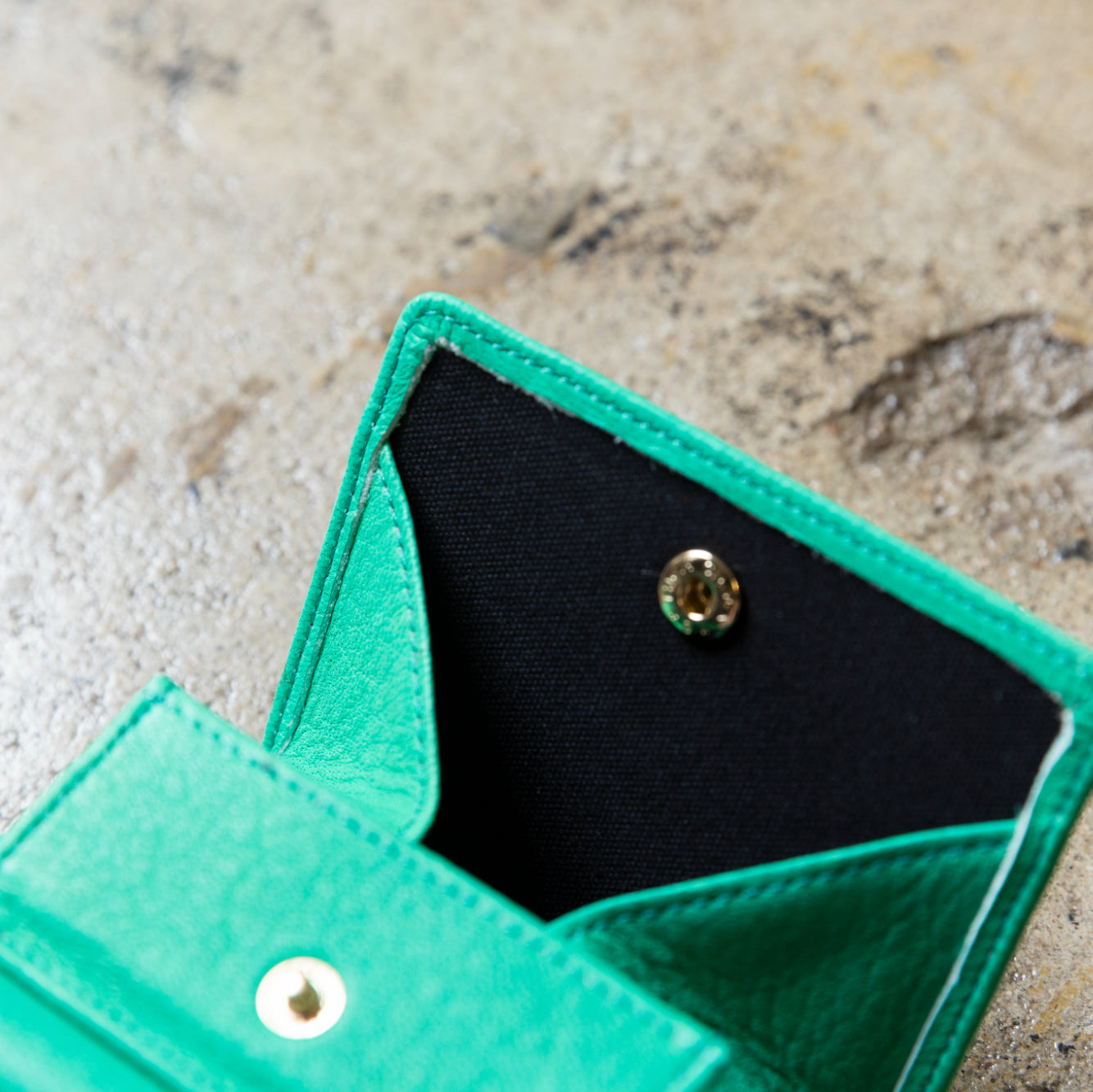 rifold Wallet — Premium Touch (7 Colors)