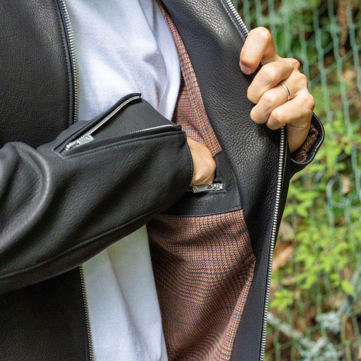 The Absolute Classic "Single Deerskin Leather Jacket," Made with the "Cashmere" of the Leather World