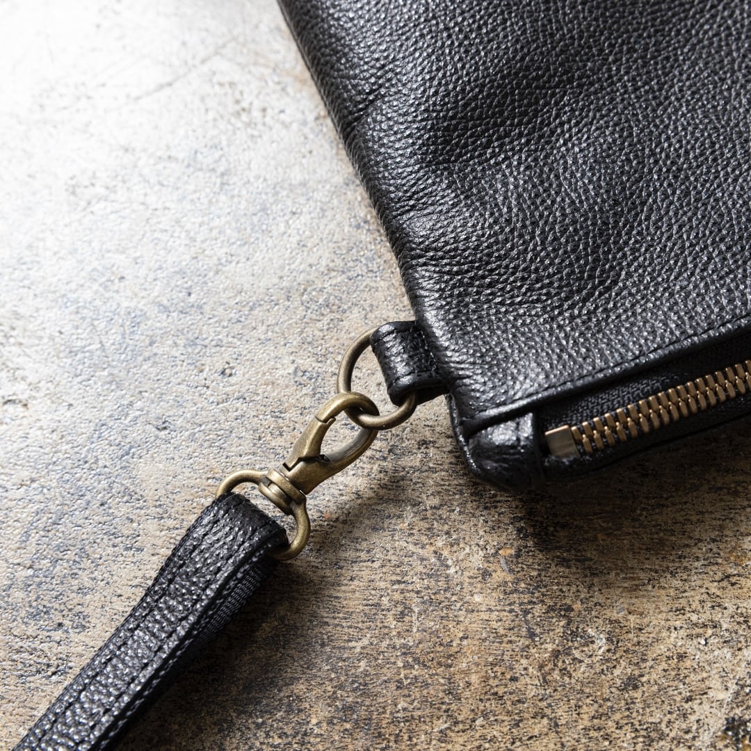 "Diamond of Leather" Black Zan Leather Shoulder Bag (Large)