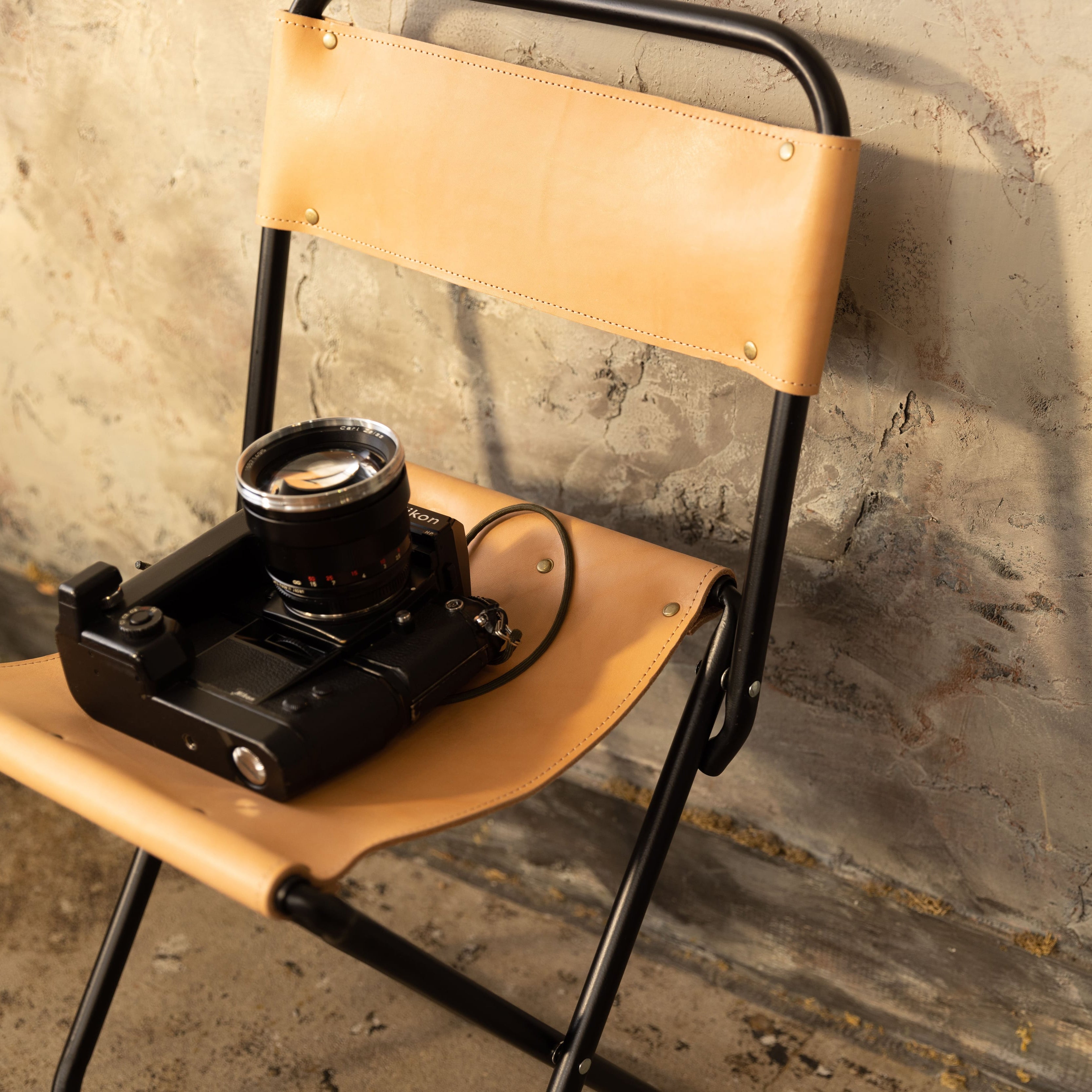 ''Genuine leather mini chair'' is a stylish chair just by placing it on it.