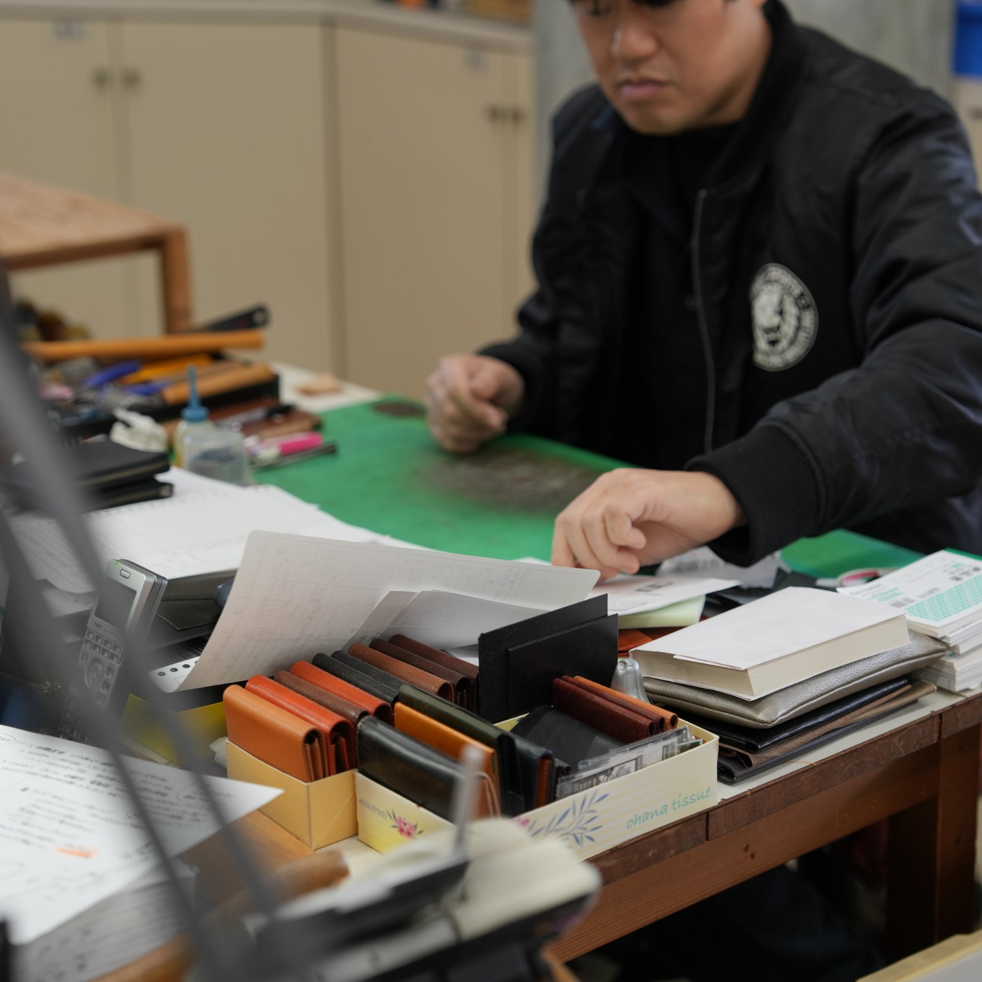 rifold Wallet — Premium Touch (7 Colors)