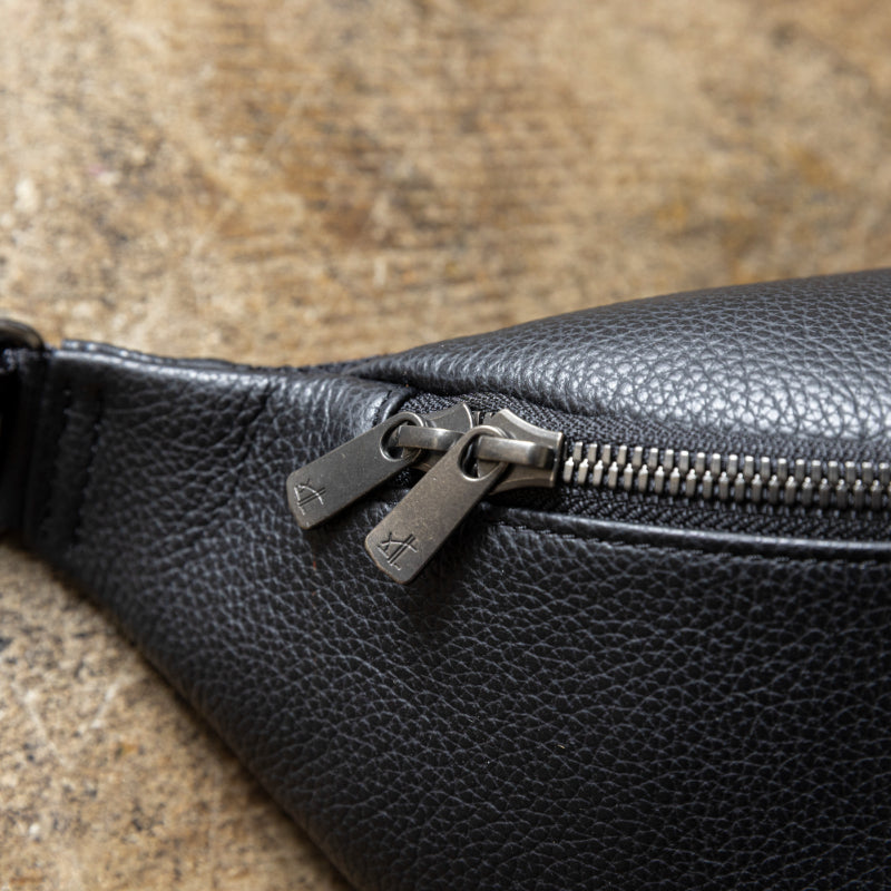 "Waist Bag": A Mature Luxury Crafted from High-Quality Leather.