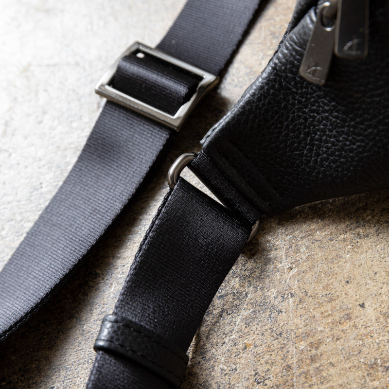 "Waist Bag": A Mature Luxury Crafted from High-Quality Leather.