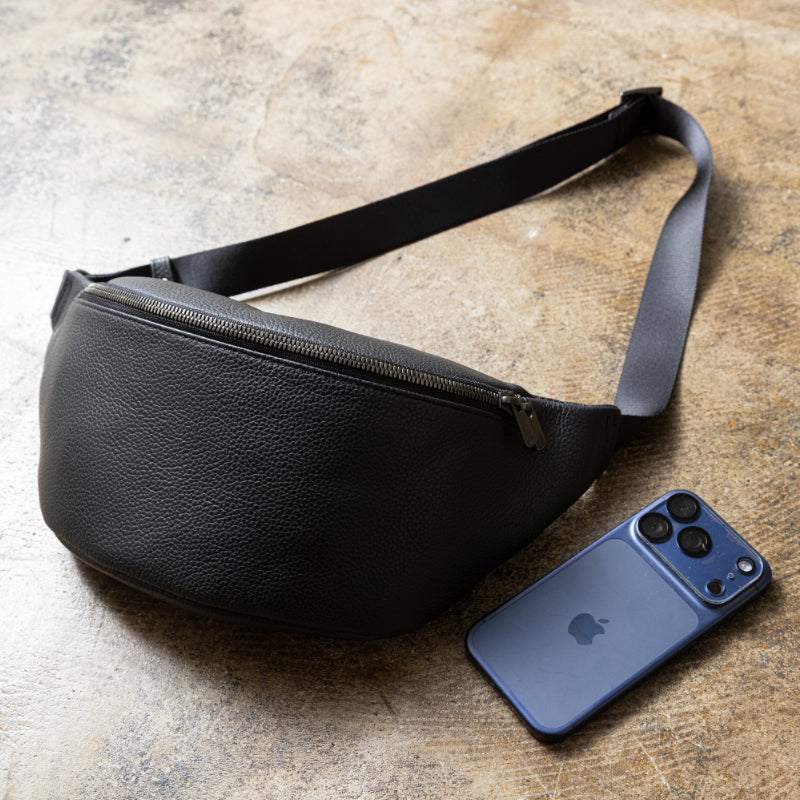 "Waist Bag": A Mature Luxury Crafted from High-Quality Leather.