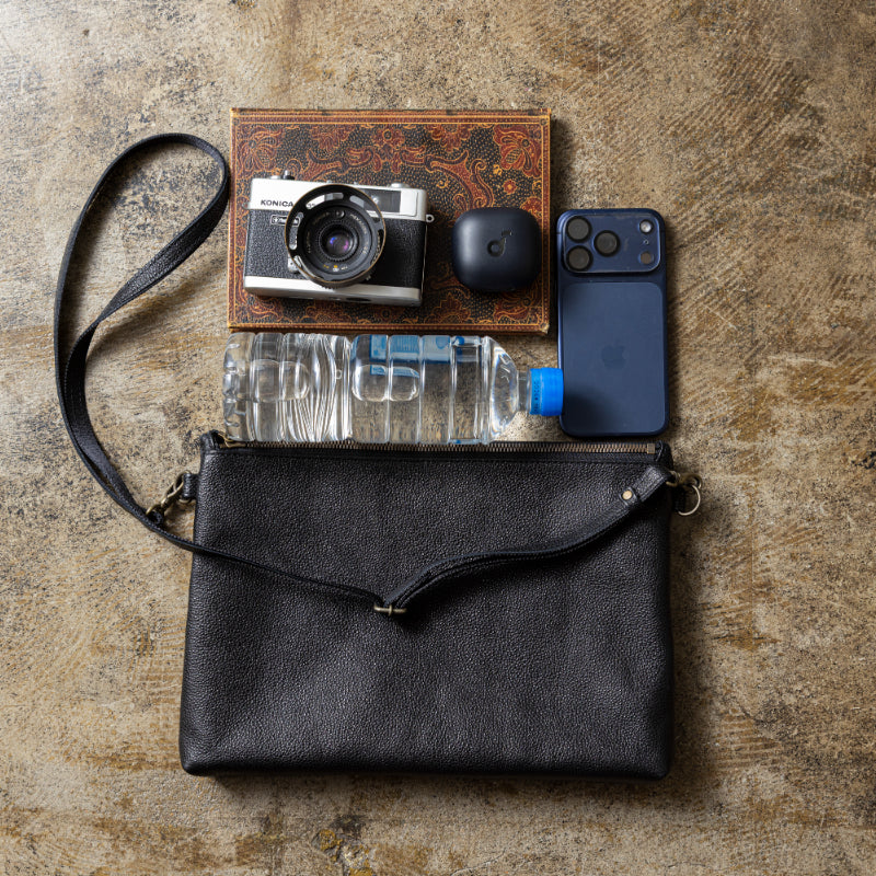 "Diamond of Leather" Black Zan Leather Shoulder Bag (Large)